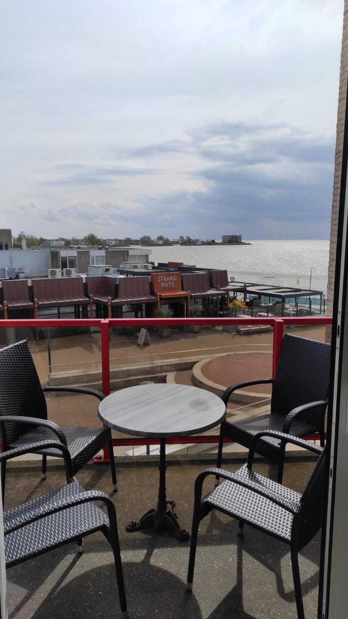 Appartement Ijsselmeer Makkum Strand Екстериор снимка